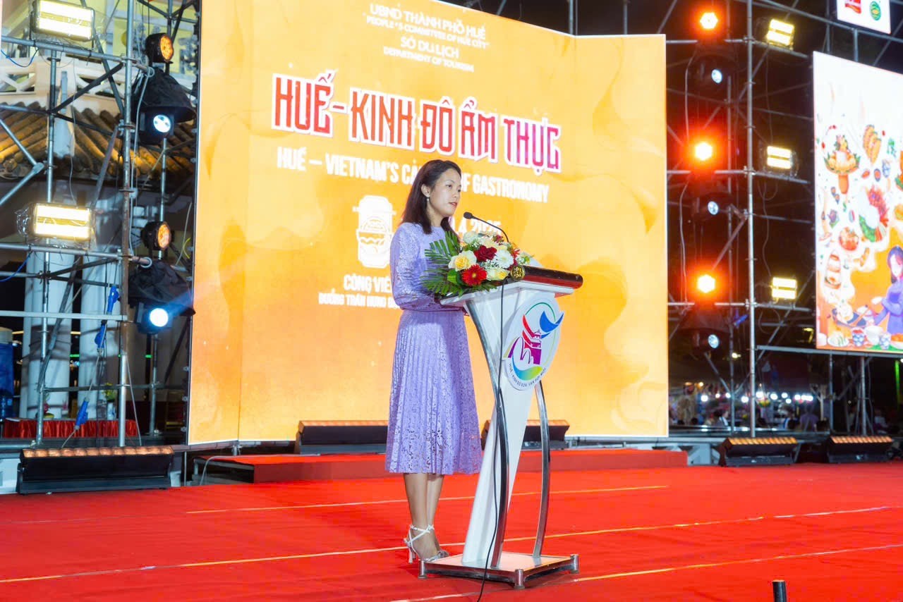 ba-tran-thi-thao-giang-quan-ly-quan-he-doi-ngoai-cong-ty-nestle-viet-nam-phat-bieu-tai-le-khai-mac-hue-kinh-do-am-thuc-1746431299.JPG