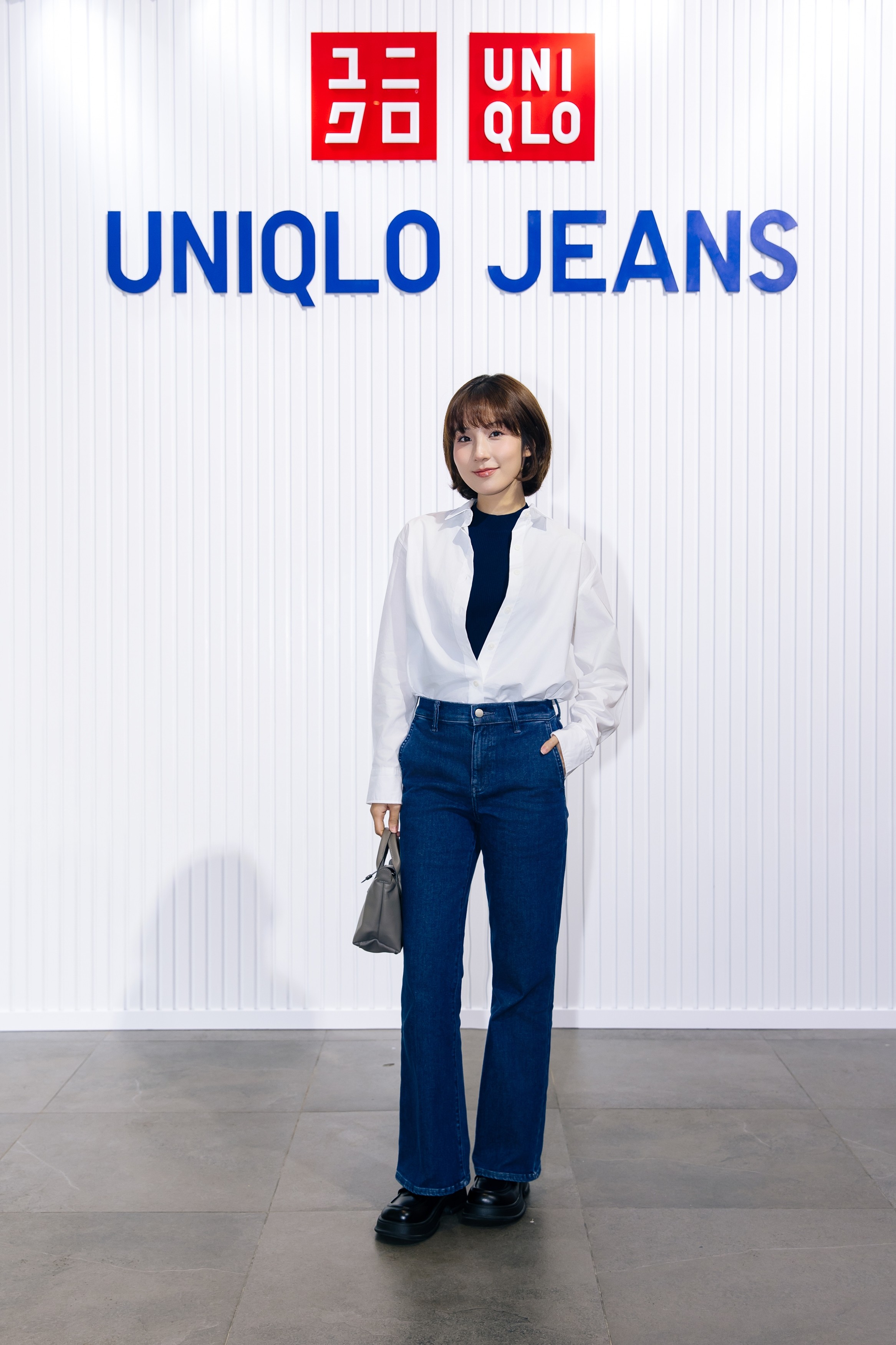 quan-jeans-dang-om-ong-loe-kieu-dang-moi-danh-cho-nu-trong-bst-uniqlo-jeans-2025-2-1757556199.JPG