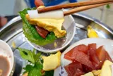 Người Hà Nội hối hả đi ăn món ăn đặc sản này vì sợ hết