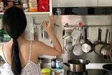Tôi chi 10 triệu đồng mỗi tháng để không phải đụng tay vào việc nhà
