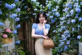 Người phụ nữ gây choáng ngợp khi biến hoa mai xanh thành “thác nước” 3.000 bông: Bí quyết tạo nên góc vườn đẹp như cổ tích