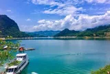 Đi "Vịnh Hạ Long giữa núi rừng" ngay gần Hà Nội, mát mẻ và thanh bình đến lạ, chi phí chỉ vài trăm nghìn đồng