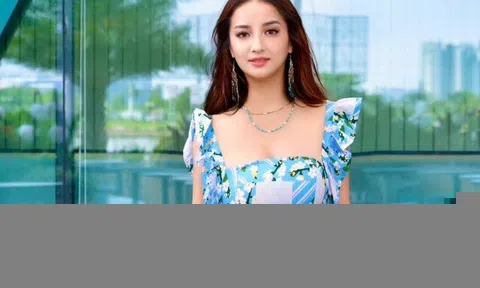 Janet Hoang với sự trở lại đầy màu sắc