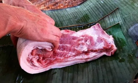 Món giò giải ngấy độc lạ chỉ có ở Thái Bình: Làm từ thịt lợn nguyên tảng, phải đặt trước hàng tuần mới có