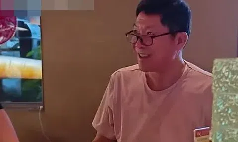 Mạng xã hội Trung Quốc rần rần đồng tình với biểu cảm khó tả của 2 vợ chồng lần đầu gọi món ở Cáp Nhĩ Tân