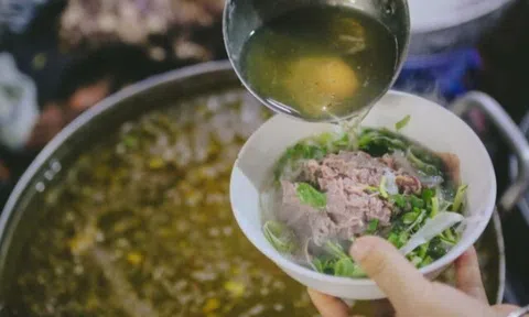 6 quán phở bò lâu năm nhất Thủ đô: Có quán tồn tại hơn 100 năm, được Michelin vinh danh 2 năm liên tiếp