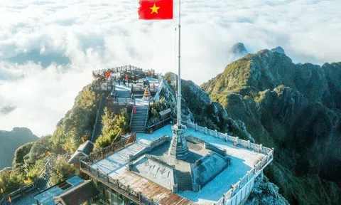 Đâu là điểm du lịch mệnh danh “nóc nhà Đông Dương”, sở hữu thắng cảnh siêu đẹp lọt TOP thế giới?
