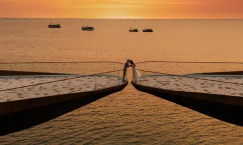 Kỳ lạ cây cầu ở Việt Nam để dành cho những nụ hôn, không phải để đi qua