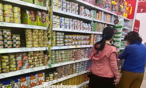 Người tiêu dùng ở TPHCM 'quay lưng' với đồ hộp