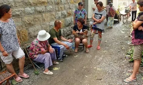 Bỏ 1,3 tỷ về quê xây nhà, ở chưa tròn một tuần người đàn ông lặng lẽ khóa cửa rời đi vì câu nói này