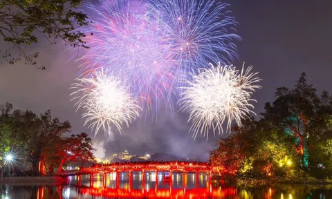 Địa điểm xem bắn pháo hoa ở Hà Nội đêm giao thừa tết Bính Ngọ 2026