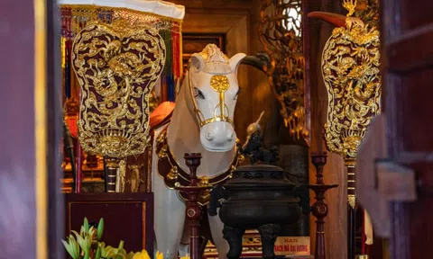 Ngôi đền nghìn năm tuổi thờ "ngựa thần", nổi tiếng linh thiêng ở Hà Nội