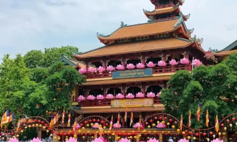 Rằm tháng Giêng năm 2026 nên đi chùa nào tại TP.HCM để cầu an, cầu lộc và tình duyên?