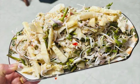 Đặc sản giải ngán đầu năm ở Tây Bắc, khách Hà Nội vượt trăm km đến thưởng thức