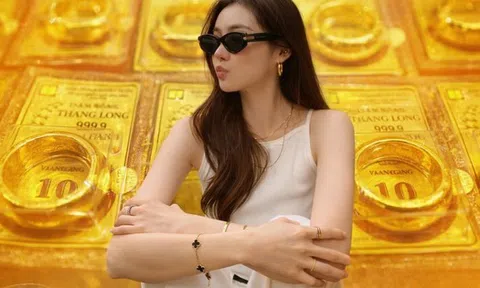 Con 27 tuổi vẫn không biết mình có bao nhiêu vàng vì… mẹ giữ: “Giữ hộ” hay giữ luôn?