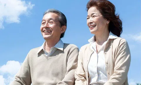 70 tuổi, có lương hưu 21 triệu/tháng và gần 3 tỷ tiết kiệm: Tôi không ngờ tiền bạc lại trở thành gánh nặng tuổi già