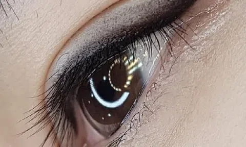 Phun mí tự nhiên: Bí quyết tạo chiều sâu cho ánh nhìn