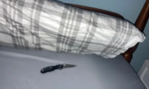 3 thứ ở đầu giường âm thầm lôi kéo tiểu nhân, dễ rước xui vào nhà