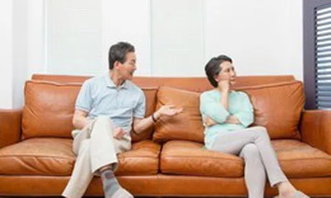 Vợ nghỉ hưu sớm với 7 triệu/tháng, tôi đòi chia đôi chi phí sinh hoạt: 5 năm sau, cô ấy sống nhàn hơn tôi