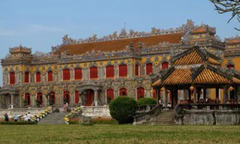 Thành phố duy nhất tại Việt Nam "ôm" trọn 8 di sản thế giới, "hồi sinh" ngoạn mục 1.400 công trình lịch sử từ đống tro tàn