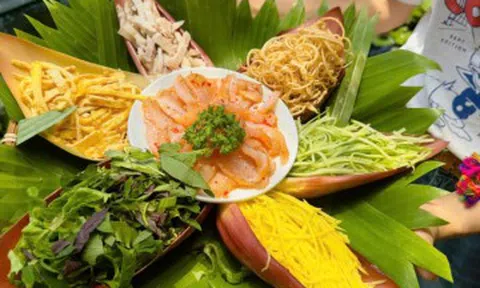 Đặc sản nức tiếng Lâm Đồng có tên gọi lạ, khách khen "đẹp không nỡ ăn"