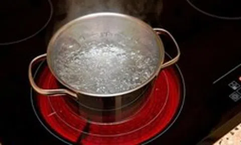 Cảnh báo đến các gia đình đang dùng bếp từ