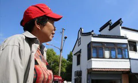 Có lương hưu nhưng sống cô đơn: Nhiều người về già giữ tiền quá chặt và phải trả giá bằng những năm tháng lặng lẽ