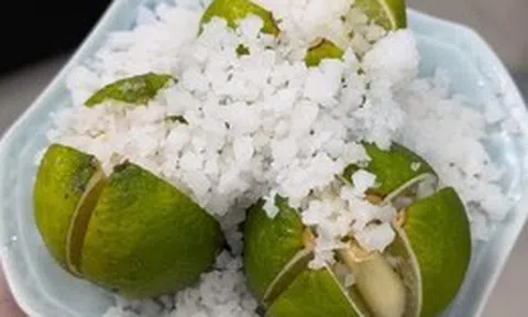 Không phải mê tín, giờ mới biết vì sao nhiều nhà luôn đặt 1 bát chanh muối ở góc phòng