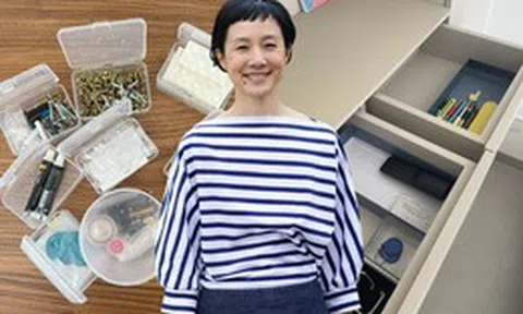 Không cần mua hộp đựng đắt tiền: Người phụ nữ trung niên này chỉ giữ lại bao bì gốc mà nhà vẫn gọn bất ngờ