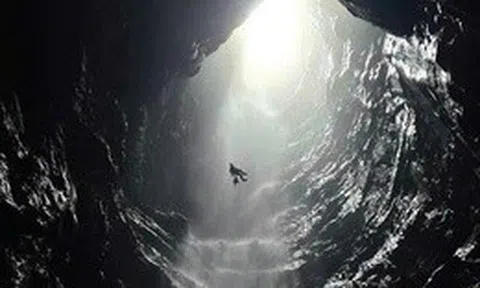 Phát hiện hang động mới có thác nước độc đáo tại Phong Nha - Kẻ Bàng