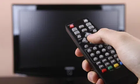 90% người dùng mắc sai lầm này khi tắt tivi, tiền điện tăng vọt mà không hề hay biết