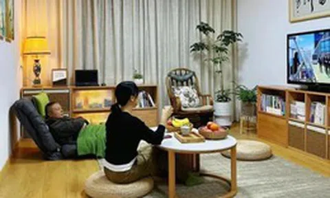 Sau khi bỏ đi chiếc ghế sofa, tôi phát hiện ra phòng khách là một "kho báu" về không gian, tôi thực sự hối tiếc vì đã không vứt bỏ nó sớm hơn