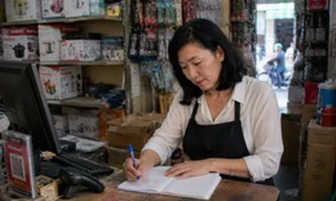 Tôi đã nghỉ hưu ở tuổi 49 chỉ vì quá mệt với công việc và phải trả giá bằng 5 năm chật vật tài chính