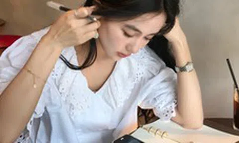 Những người gửi tiết kiệm không phải để sinh lời, mà để không tiêu mất