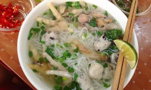7 món bún độc lạ ở Hà Nội, kết hợp nguyên liệu quen thuộc, tưởng không ngon mà ngon không tưởng