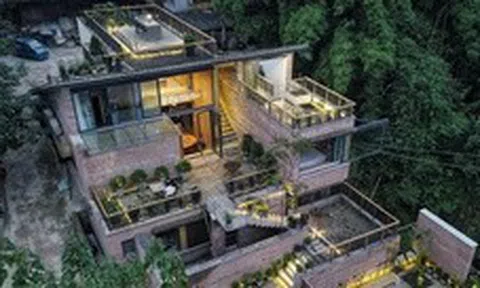 Kiến trúc sư thất nghiệp chi 6,5 tỷ xây nhà 300m2 trên núi, sống chill cùng bố mẹ: Uống trà trên nóc nhà, không có hàng rào
