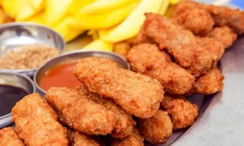 Ở Hà Nội có món ăn vặt mang tên dễ gây hiểu lầm nhưng lại được yêu thích: Mách bạn 5 địa chỉ uy tín, ăn thử là ghiền...