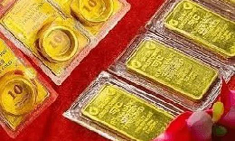 Vì sao nhiều người mua vàng bị lỗ nặng vẫn chưa muốn bán?