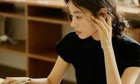 Có nên gửi thêm tiền vào sổ tiết kiệm?
