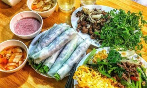 Ở Hà Nội có một món ăn "lên ngôi" vào mùa hè nắng nóng, mách bạn 6 địa chỉ nhất định phải thưởng thức