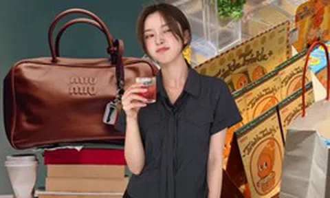 Tiết kiệm mãi cũng chẳng thấy giàu lên, chi hơn 103 triệu mua cái túi cho sướng: Hết tiền thì tính sau?