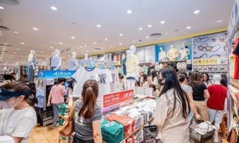 UNIQLO lọt top 100 công ty có tầm ảnh hưởng nhất thế giới