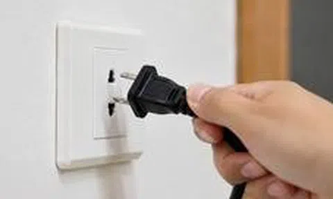 4 thiết bị dùng xong nên rút phích cắm, nhiều gia đình vẫn để 24/24