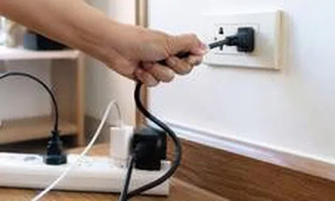 4 thiết bị điện “chạy ngầm” 24/7 ngay cả khi đã bấm nút tắt