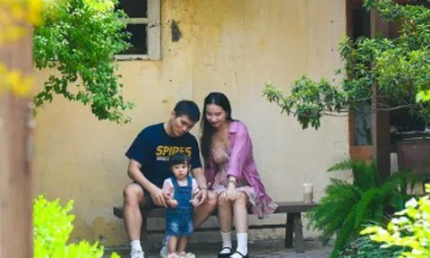 Sáng chớm thu ở Hà Nội, người dân chạy bộ, thưởng cà phê