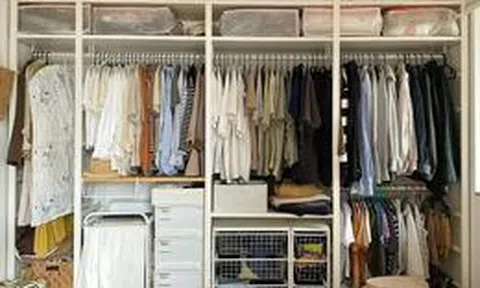 Ngày càng nhiều gia đình bỏ kiểu tủ quần áo kịch trần: 4 cách lưu trữ vừa rẻ vừa khiến phòng ngủ rộng hơn
