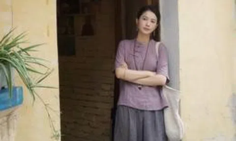 38 tuổi, tôi chỉ dùng 1 chiếc túi quanh năm: Tiết kiệm đôi khi bắt đầu từ việc hiểu thế nào là đủ