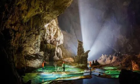 Ngắm "ruộng bậc thang" xanh ngọc kỳ ảo dưới lòng đất ở Quảng Trị