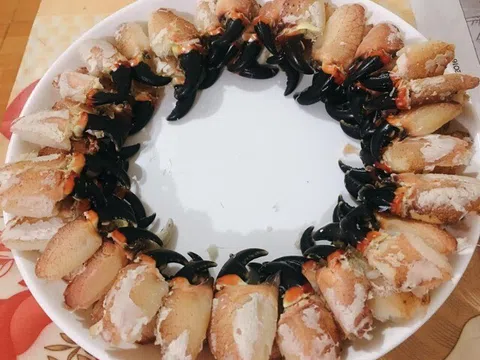 Ở Hạ Long có loại bún đặc sản, nghe tên buồn cười mà được ví như cua hoàng đế, quán nào cũng đông khách cả ngày