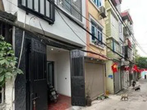 Giá BĐS Hà Nội cao ngất ngưởng, giới đầu tư "quay xe" đổ tiền vào đất tỉnh Bắc Ninh, Hưng Yên...: Giao dịch nhà đất ở Long Biên, Hoàng Mai, Đống Đa... giảm mạnh